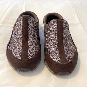 Easy Spirit Slip on Traveltime Clogs Wide (9WW)